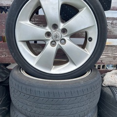 30プリウス　ツーリング17インチ