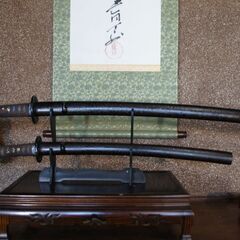 飾り①　日本刀（模擬刀）　大刀ですが模造刀身で切れません
