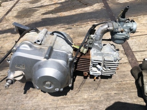 ホンダ　スーパーカブ50のエンジン、キャブセット