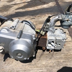 ホンダ　スーパーカブ50のエンジン、キャブセット