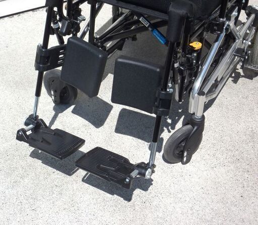 札幌市/清田区 ミキ/MIKI FORCE ティルト&リクライニング車いす