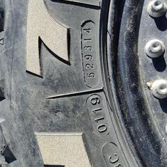 取引中。MAXXIS　764 27×8.50R14 エブリィ等に