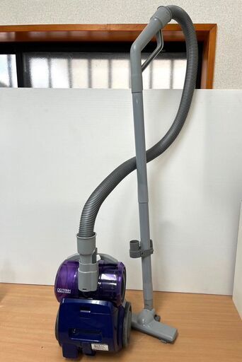ツインバード サイクロン式 掃除機 YC-5018 2016年製