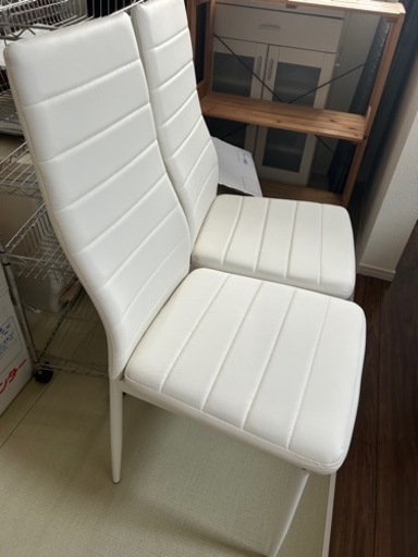 椅子　二脚新品同様先月購入