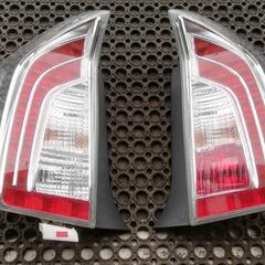 美品】30プリウス後期テールランプ左右セット リアフォグ付き
