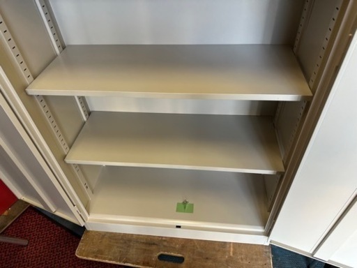 コクヨ 両開き書庫 カギ有り 幅88 奥40 高さ185cm - ロッカー 