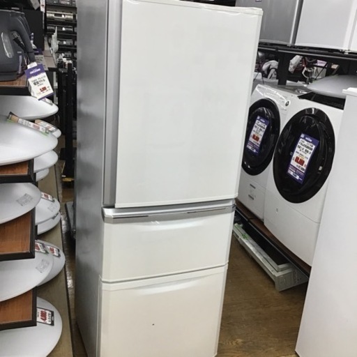 #E-31【ご来店頂ける方限定】MITUBISHIの3ドア冷凍冷蔵庫です