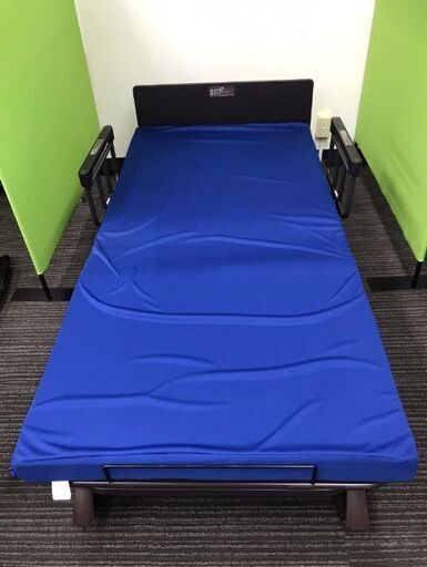 値下交渉可】折りたたみ式 電動リクライニングベッド AX-BE580 引取限定