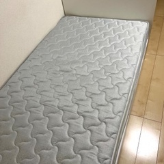 【5月下旬まで】ニトリ　収納付き　シングルベッド+マットレス