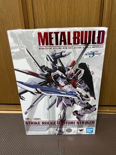 メタルビルドストライクルージュオオトリ装備