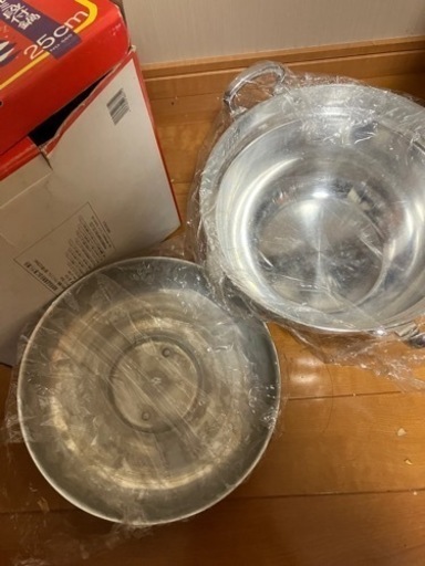 アルミ鍋　25cm深さ15cm\n