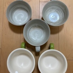 中古スープカップ(2個組と3個組)差し上げます。
