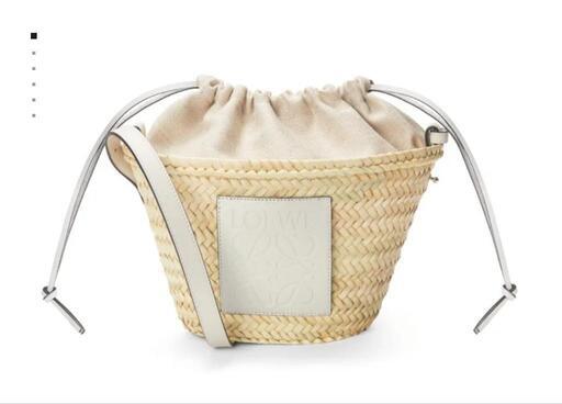 LOEWEバケットバッグホワイト