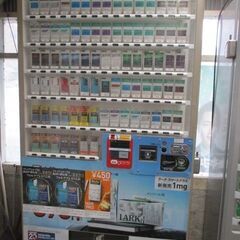 たばこ自動販売機（タスポ、新５００円対応）F82LW47の１台