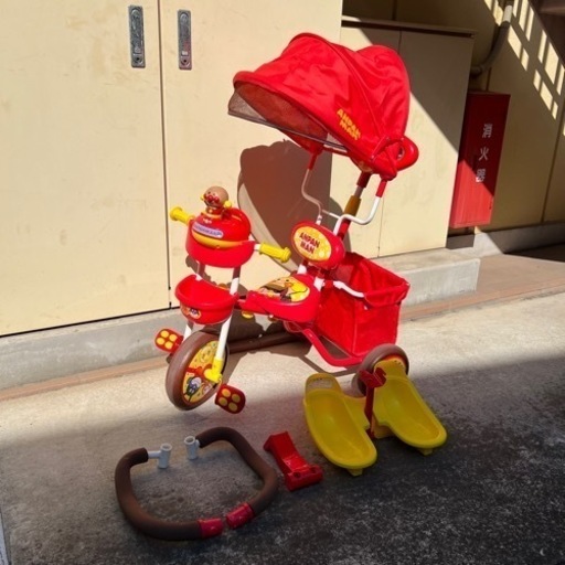 アンパンマン三輪車 アンパンマン 三輪車 SG規格 かじとり 手押し棒