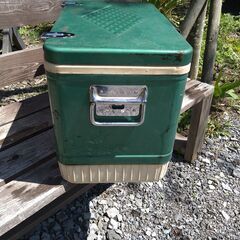 コールマンのクーラーボックス‼欲しい方に売ります☆