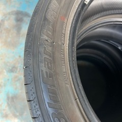 タイヤ　YOKOHAMA BluEarth-RV RV03 22年製　235-50 R18 夏タイヤ