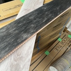 フローリング材　99枚