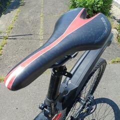 自転車 クロスバイク　前後ディスクブレーキ