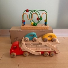 ボーネルンド　木のおもちゃ　車をはこぶトラック
