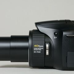 特殊撮影のできる世界に一つノカメラ　Casio EX-FH20　...