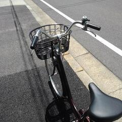 中古自転車３０４４　前後タイヤ新品！ブリヂストン　アルミーユ　AU604　２６インチ　キッキーと音がならない後輪ローラーブレーキ　ギヤなし　LEDダイナモライト アルミフレーム
錆びにくい部品：ハンドル・リム・ドロヨケ・前かご・前ブレーキ・クランク・スポーク・リヤキャリア・スタンド