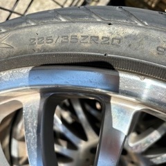 アルヴェル、エルグラにいかがでしょうか？20 インチタイヤ付きアルミホイール