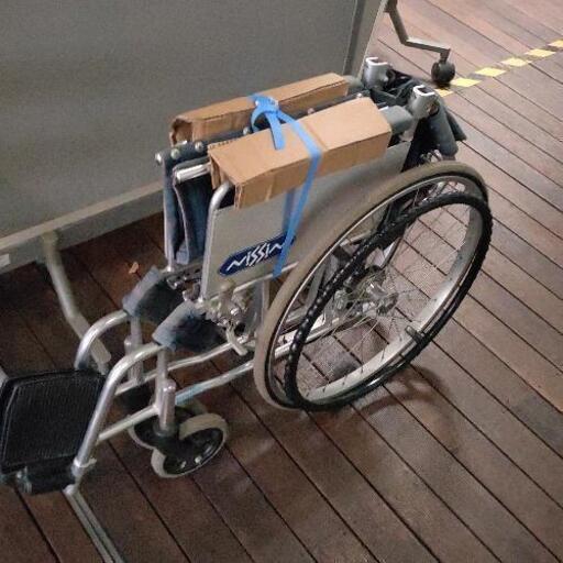 0510-098 車椅子