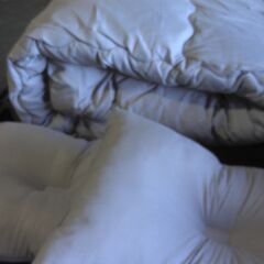 未使用/新品　ダブルサイズ　掛布団　枕x2　寝具　ふとん
