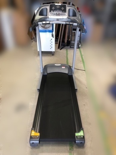Tempo FITNESS  ランニングマシーン　T82