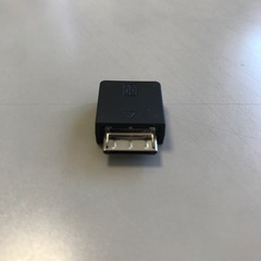 ケーブルに変換するアダプタ！Micro USBメス