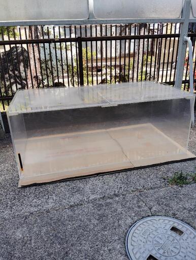 もう少ししたら削除します。1200×600×450Hアクリル水槽