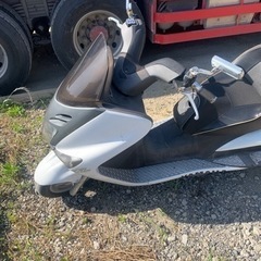 ヤマハ　マジェスティ125Fi
