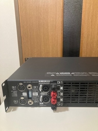 アンプ　QSC PLX3402 1100w+1100w アンプ QSC PLX3402 1100w+1100w