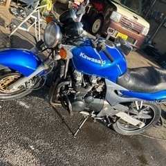 バイク   カワサキ　ZR750