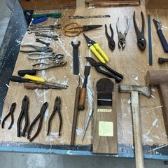 昔の工具箱と工具類全部で2000円