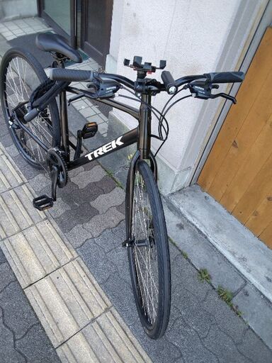 超美品TREK[トレック]FX1 700cクロスバイク アルミ/16speed/ブラック