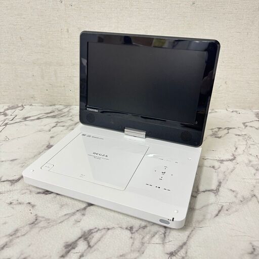17647  TOSHIBA ポータブルDVDプレイヤー 2020年製  ◆大阪市内・東大阪市他 6,000円以上ご購入で無料配達いたします！◆ ※京都・高槻・枚方方面◆神戸・西宮・尼崎方面◆生駒方面、大阪南部方面　それぞれ条件付き無料配送あり！