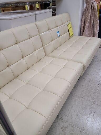 J4682　ソファーベッド　クリーム　クリーニング済　【リユースのサカイ柏店】