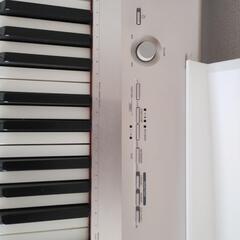 電子ピアノCASIO(カシオ)
モデル名PX-160GD スタンド付き