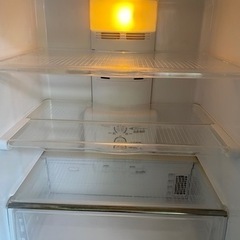 冷蔵庫　SANYO 2010年