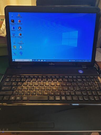 ノートパソコン②　FUJITSU LIFEBOOK AH35/L