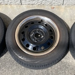 車のパーツ タイヤ、ホイール　175/65R15