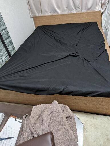 ダブルベット　マットレス付き