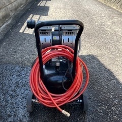 車のパーツ メンテナンス用品　エアーコンプレッサー