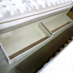 ダブルベッド マットレス×2付き 幅140.5×長さ211×高さ72.5cm 引出し付き コンセント2口 ホワイト系 寝具 家具 苫小牧西店