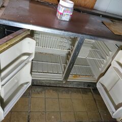 飲食業用大型冷蔵庫・厨房施設