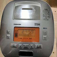 TOSHIBA 5.5合炊飯器　RC-10VSJ