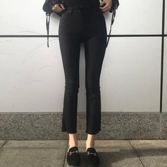 韓国　ズボン　ブーツカットパンツ　スリム