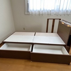 ニトリ　収納・コンセント付きベッド